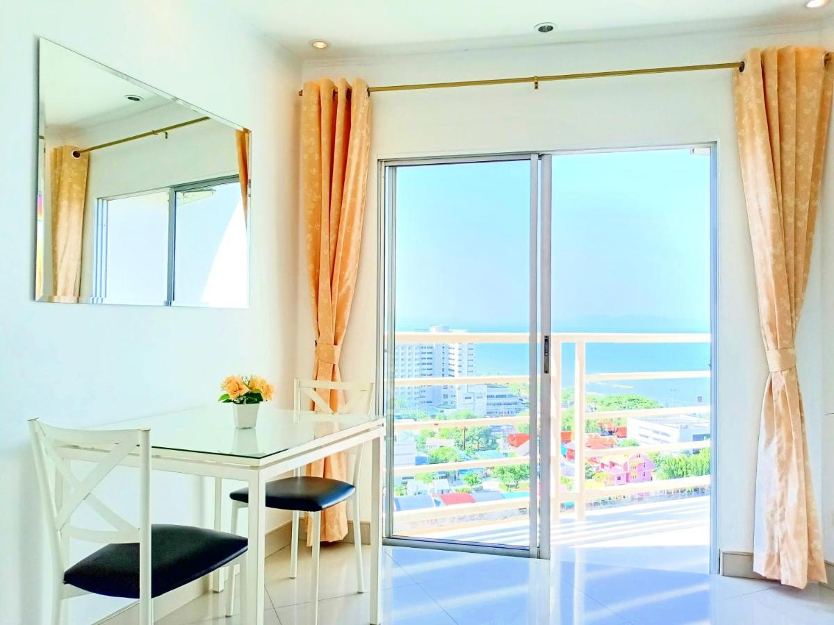 Sea View Beachfront Condos Pattaya Praia de Jomtien Exterior foto