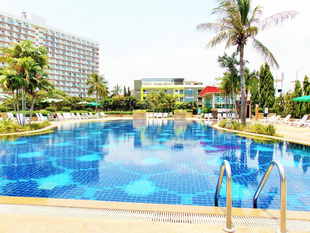 Sea View Beachfront Condos Pattaya Praia de Jomtien Exterior foto