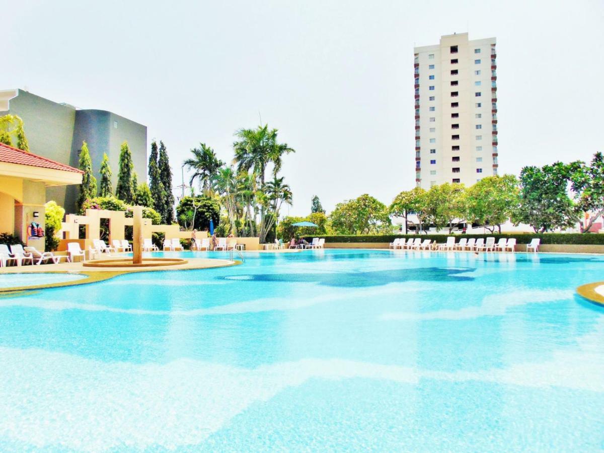 Sea View Beachfront Condos Pattaya Praia de Jomtien Exterior foto